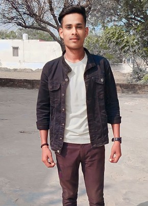 Rocky yadav, 18, India, Bewar