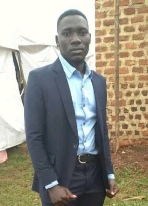 Arthur, 27, Uganda, Kampala