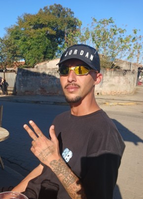 Lucas из Mogi das Cruzes 27 лет