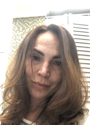 Лилия, 46, Россия, Алушта