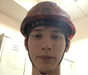 Vlad, 21, Nizhnevartovsk