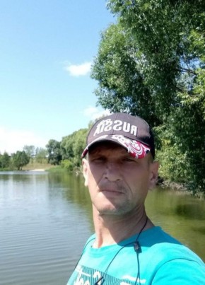 Руслан из Барнаула 49 лет