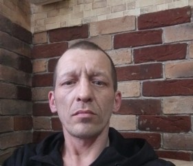 Konstantin, 40, Usman