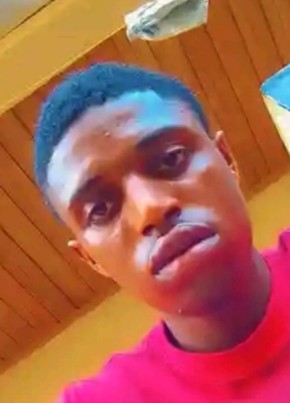 Bless из Calabar 18 лет