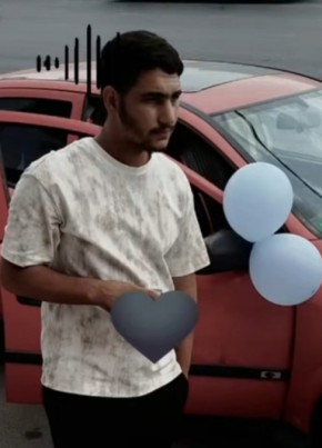 L из Bakı 19 лет