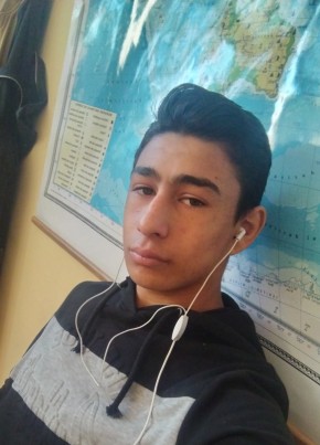 Mihai, 18, Romania, Vaslui