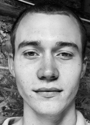 Михаил из Владимира 19 лет