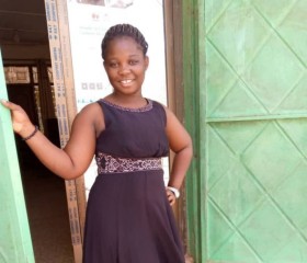 Sandra, 25, Tamale