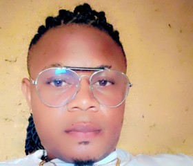 Roi soleil, 30, Foumban