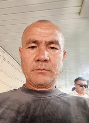 Шухратбек из Бишкека 52 года