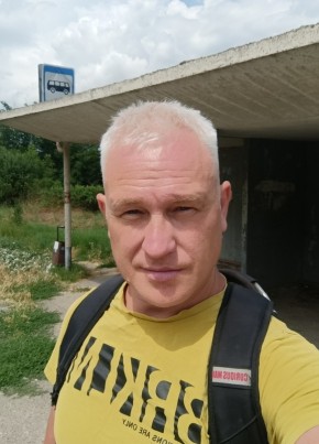 Денис из Темрюка 44 года