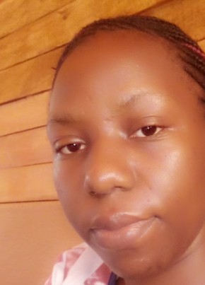 Iryn, 32, Uganda, Luwero