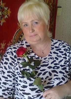 Любаша, 66, Россия, Санкт-Петербург