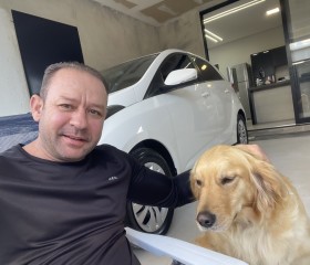 Anas, 44, Belo Horizonte