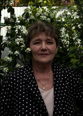Лариса из Матвеев Кургана 62 года