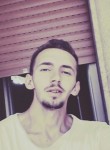 ionel, 26 лет, Nichelino