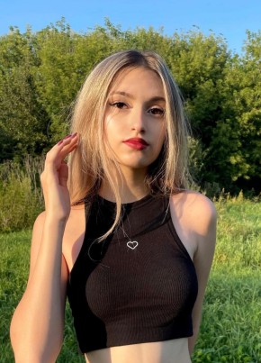 Екатерина из Paris 24 года