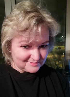 Olga, 51, Russia, Saint Petersburg