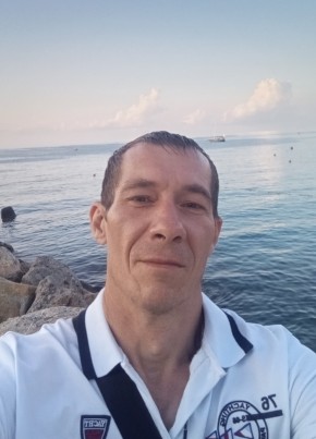 Виктор из Геленджика 43 года