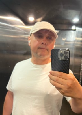 Leonid, 47, Russia, Moscow