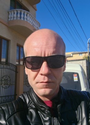 Florin, 38, Romania, Constanța