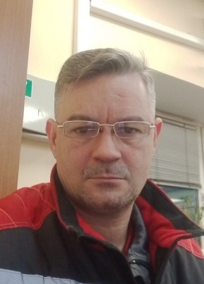 Анатолий из Москвы 44 года