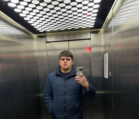Anton, 31, Moscow
