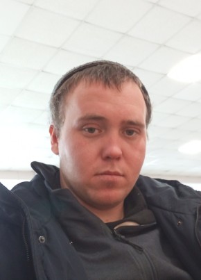 Анатолий из Тюмени 22 года