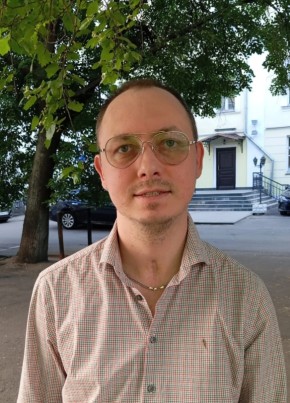 Денис из Москвы 38 лет