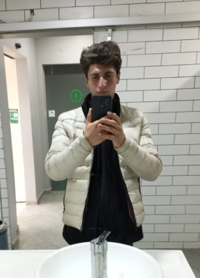 Ahmet Can из İstanbul 20 лет