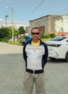 Сергей из Среднеуральска 51 год