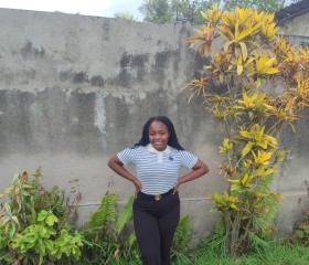 Agnesse, 21, Quelimane