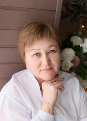 Елена, 49, Россия, Саяногорск