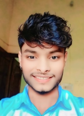 Deepak roy, 18, India, Delhi