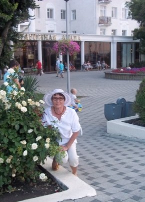 нина, 75, Россия, Иркутск