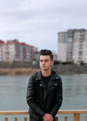 Yalcin, 24, Türkiye Cumhuriyeti, Çarşamba