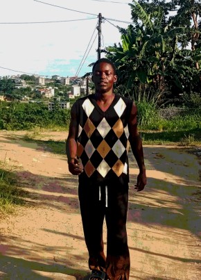 Smiley из Douala 19 лет
