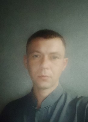 Глеб Полш из Уссурийска 36 лет