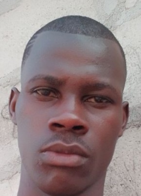 António, 23, República de Angola, Loanda