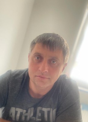 Вадим Жавнерик из Салігорска 47 лет