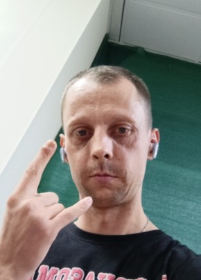 Viktor, 32, Russia, Volosovo