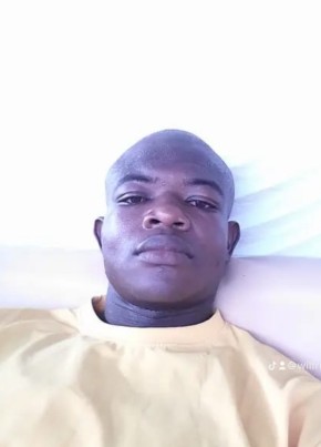 Wilfried Thibaut из Abidjan 28 лет