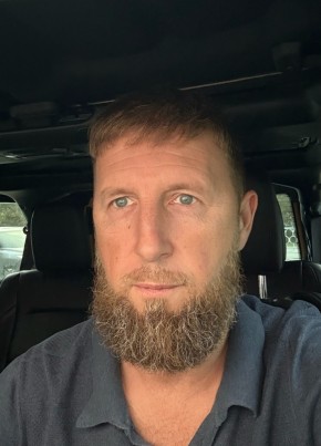 Константин из Екатеринбурга 48 лет