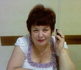 Людмила, 64 года, Дніпро