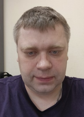 Максим из Москвы 42 года