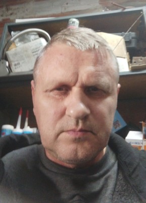 Михаил из Армавира 49 лет