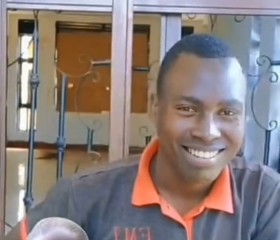 Able, 18, Musanze