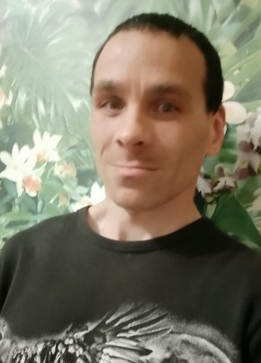 Антон из Эжвы 39 лет