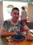Vasiliy, 40, Moscow