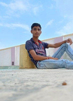 Mangal, 20, India, Shujālpur